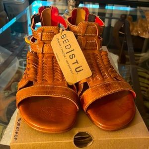 Bed/Stu Leather Sandals size8